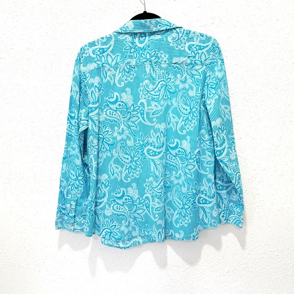 Chico's Turquoise and White Patterned Top L‎ - Picture 4 of 7